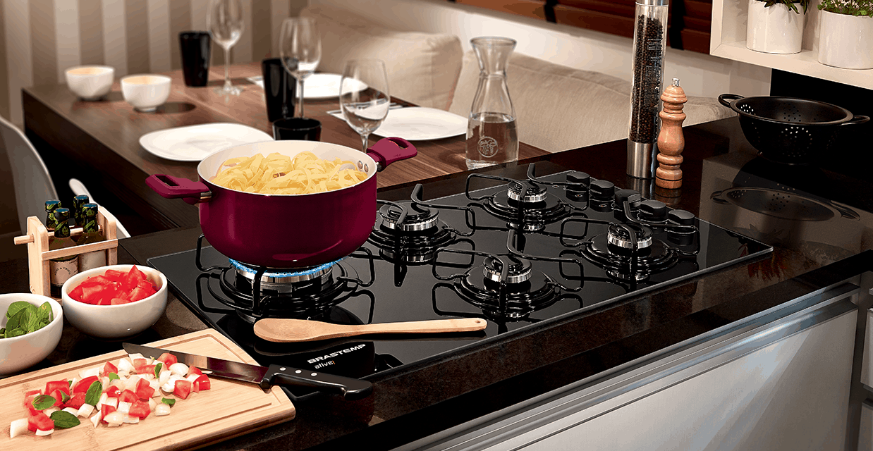 Cooktop 5 bocas Brastemp com quadrichama e timer touch